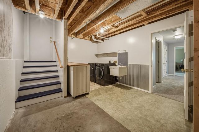 232 Lamans Lane, Eau Claire, WI 54703