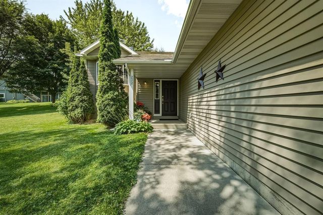 232 Lamans Lane, Eau Claire, WI 54703