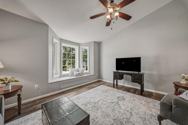 232 Lamans Lane, Eau Claire, WI 54703