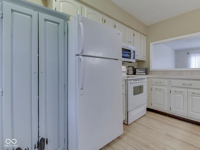 5266 Whisperwood Lane 259, Indianapolis, IN 46226