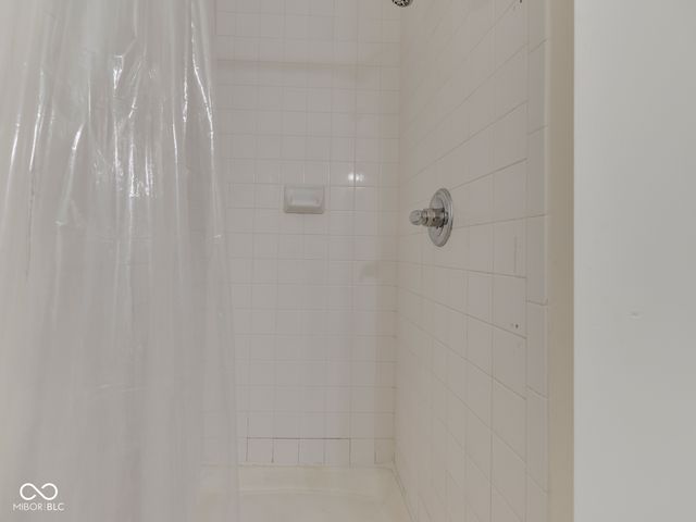 5266 Whisperwood Lane 259, Indianapolis, IN 46226