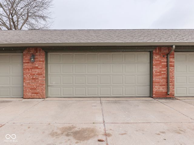 5266 Whisperwood Lane 259, Indianapolis, IN 46226