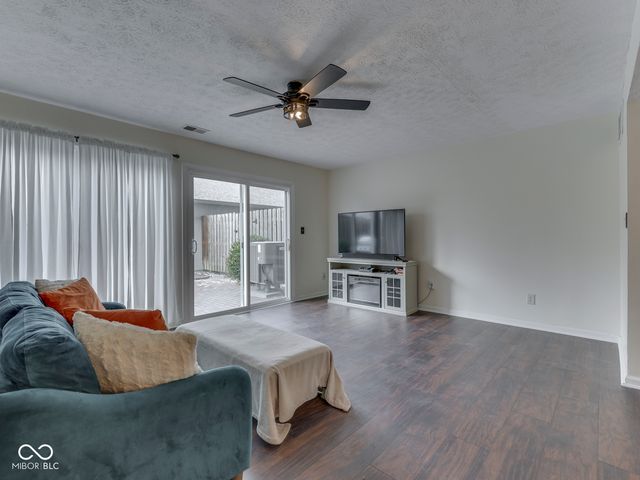 5266 Whisperwood Lane 259, Indianapolis, IN 46226