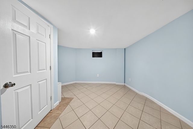 421 Magie Ave, Elizabeth City, NJ 07208