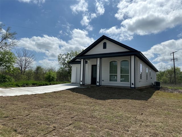 1011 S Preston Street, Ennis, TX 75119