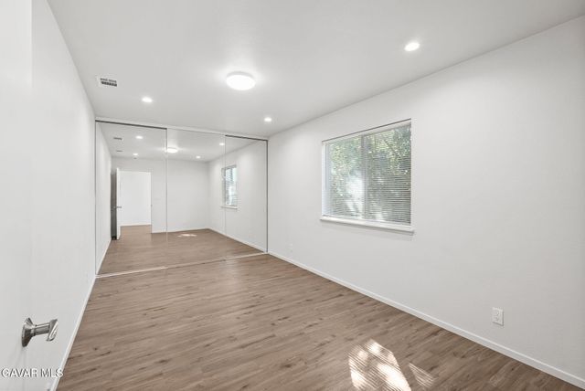1820 E Avenue R10, Palmdale, CA 93550