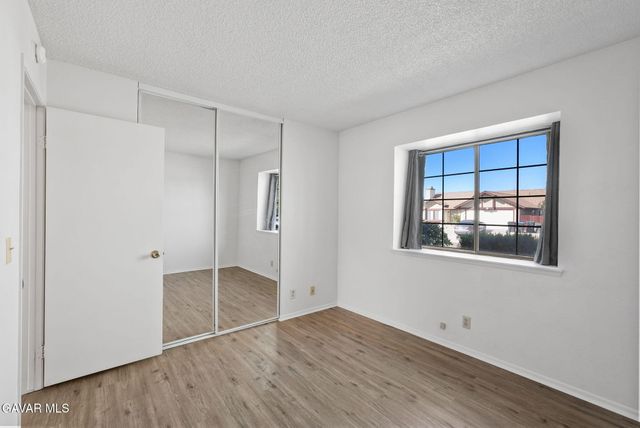 1820 E Avenue R10, Palmdale, CA 93550