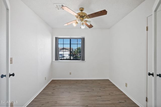 1820 E Avenue R10, Palmdale, CA 93550