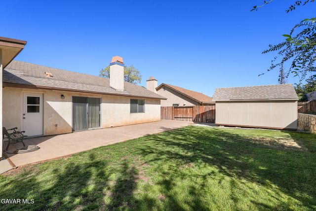 1820 E Avenue R10, Palmdale, CA 93550