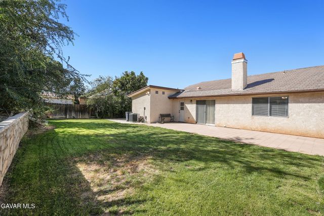 1820 E Avenue R10, Palmdale, CA 93550