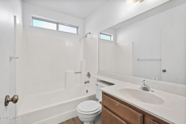 1820 E Avenue R10, Palmdale, CA 93550