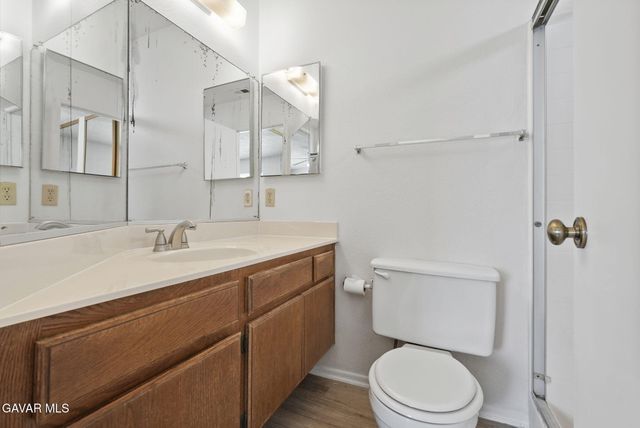 1820 E Avenue R10, Palmdale, CA 93550