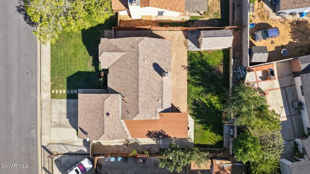 1820 E Avenue R10, Palmdale, CA 93550