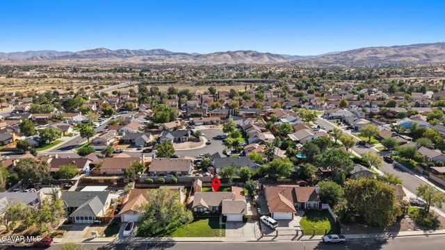1820 E Avenue R10, Palmdale, CA 93550