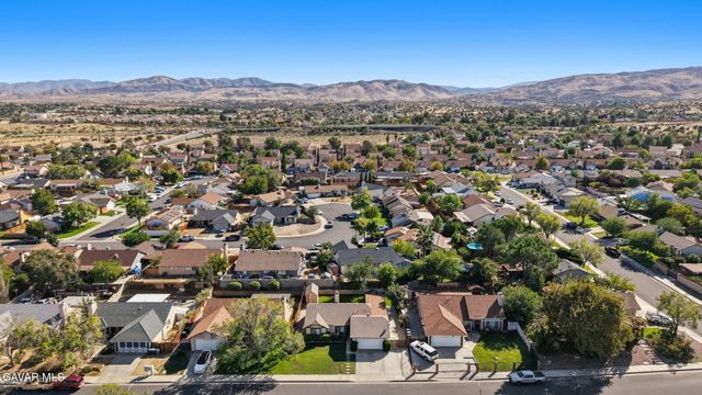 1820 E Avenue R10, Palmdale, CA 93550