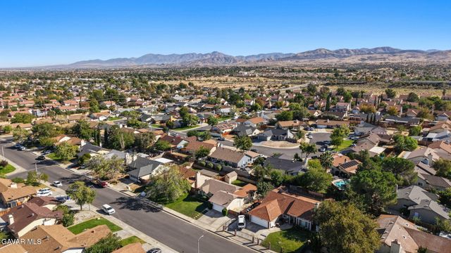 1820 E Avenue R10, Palmdale, CA 93550
