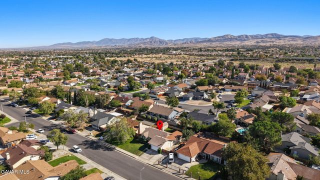 1820 E Avenue R10, Palmdale, CA 93550