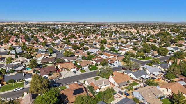 1820 E Avenue R10, Palmdale, CA 93550