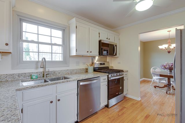 6952 Revere Court, Gurnee, IL 60031