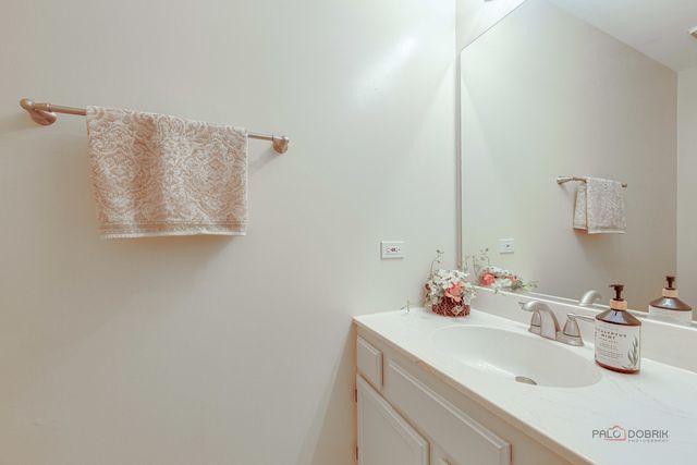 6952 Revere Court, Gurnee, IL 60031