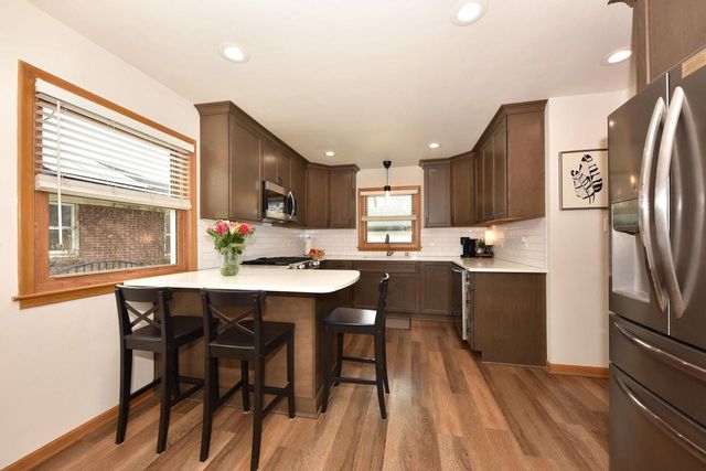 341 N Story PARKWAY, Milwaukee, WI 53208