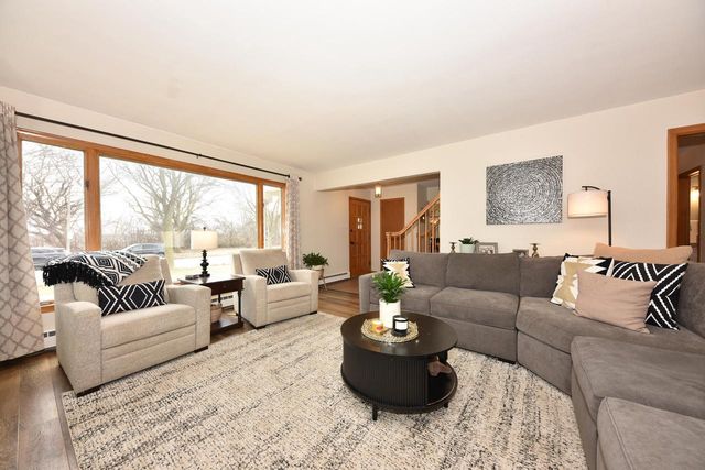 341 N Story PARKWAY, Milwaukee, WI 53208