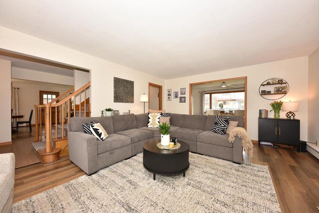 341 N Story PARKWAY, Milwaukee, WI 53208