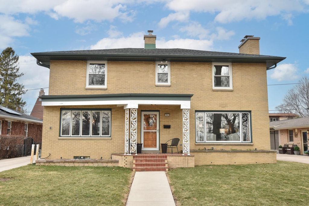 341 N Story PARKWAY, Milwaukee, WI 53208