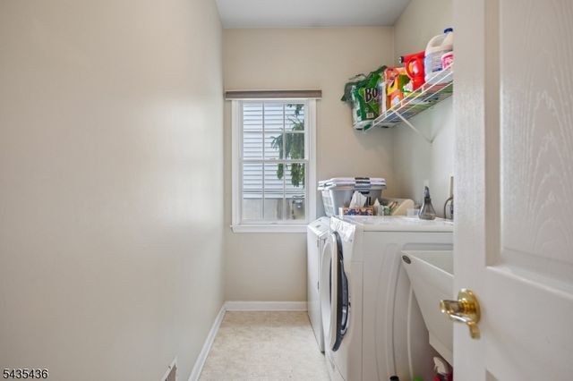59 Ramapo Dr, Bernards Twp., NJ 07920