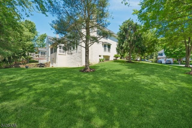 59 Ramapo Dr, Bernards Twp., NJ 07920