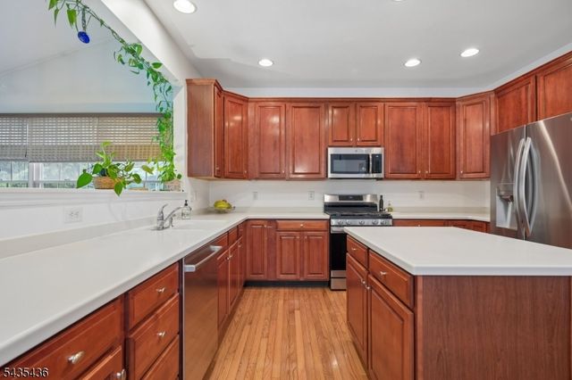 59 Ramapo Dr, Bernards Twp., NJ 07920