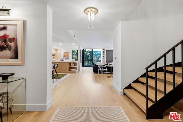 211 S Spalding Drive 110N, Beverly Hills, CA 90212