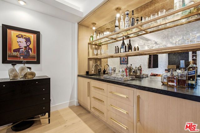 211 S Spalding Drive 110N, Beverly Hills, CA 90212