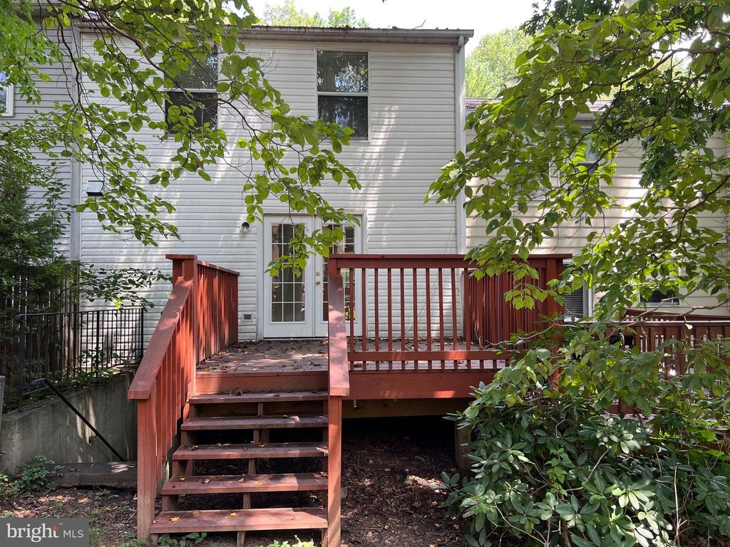 Image 18 of property listing at 6009 WILD GINGER CT, Columbia, MD 21044