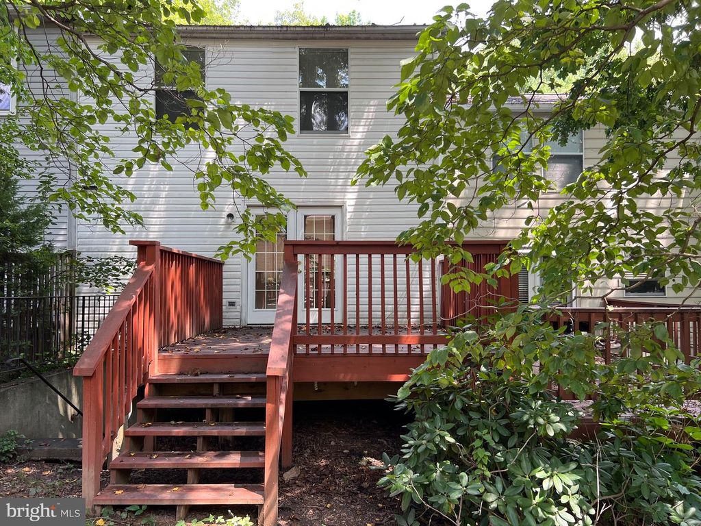 Image 19 of property listing at 6009 WILD GINGER CT, Columbia, MD 21044