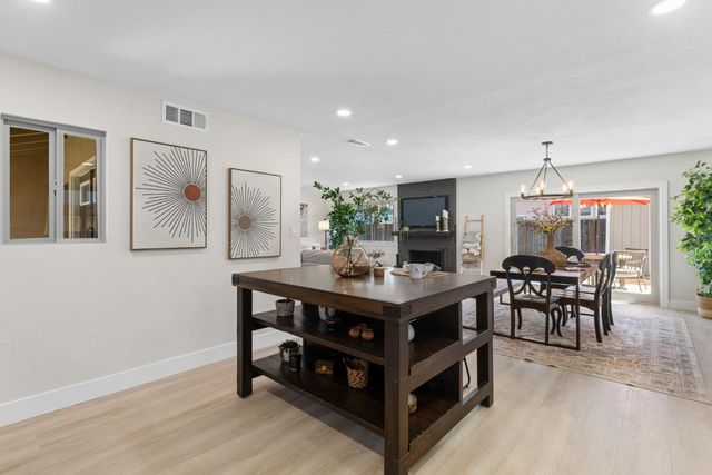 6831 Oaklawn Way, Fair Oaks, CA 95628