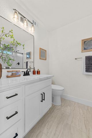 6831 Oaklawn Way, Fair Oaks, CA 95628