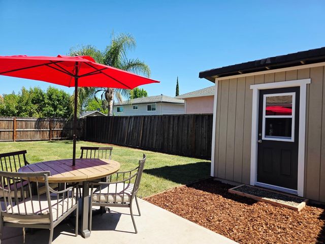 6831 Oaklawn Way, Fair Oaks, CA 95628