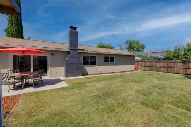 6831 Oaklawn Way, Fair Oaks, CA 95628