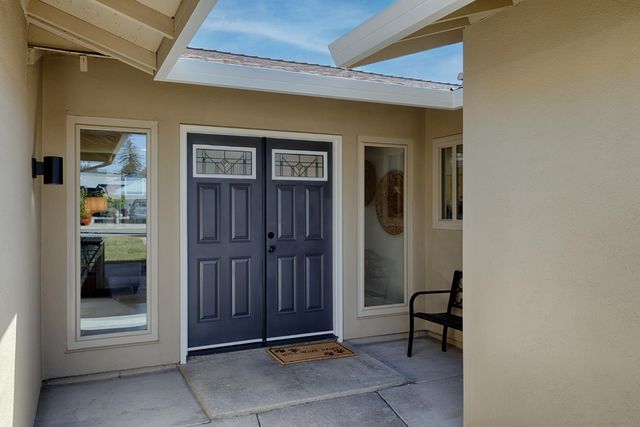 6831 Oaklawn Way, Fair Oaks, CA 95628