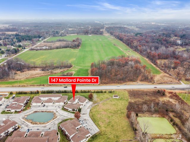 147 Mallard Pointe Drive, Valparaiso, IN 46385