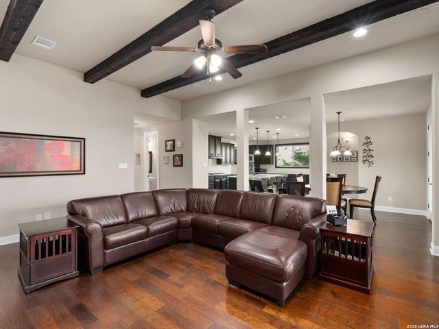 8926 Irving HL, Boerne, TX 78015