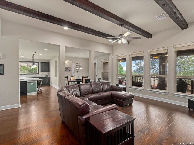 8926 Irving HL, Boerne, TX 78015