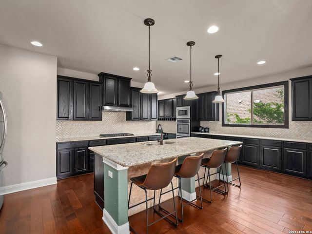 8926 Irving HL, Boerne, TX 78015