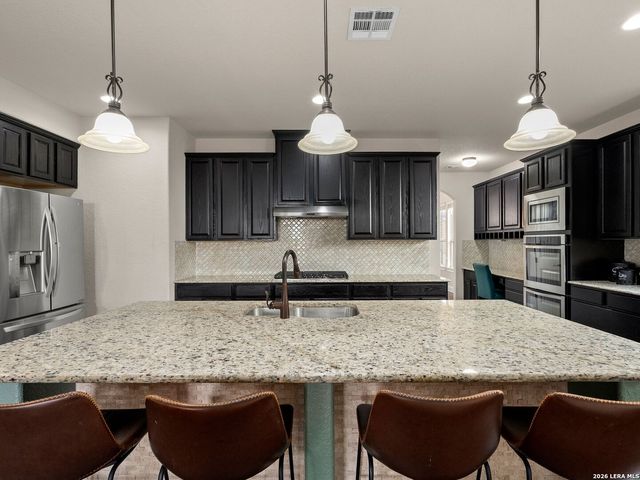 8926 Irving HL, Boerne, TX 78015