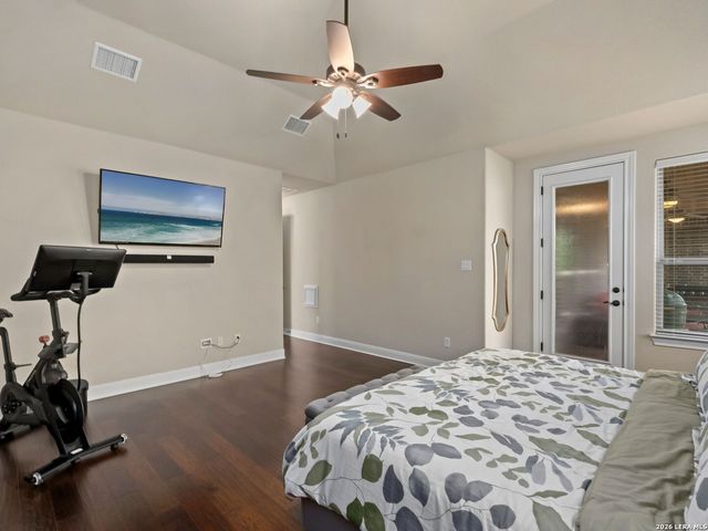 8926 Irving HL, Boerne, TX 78015