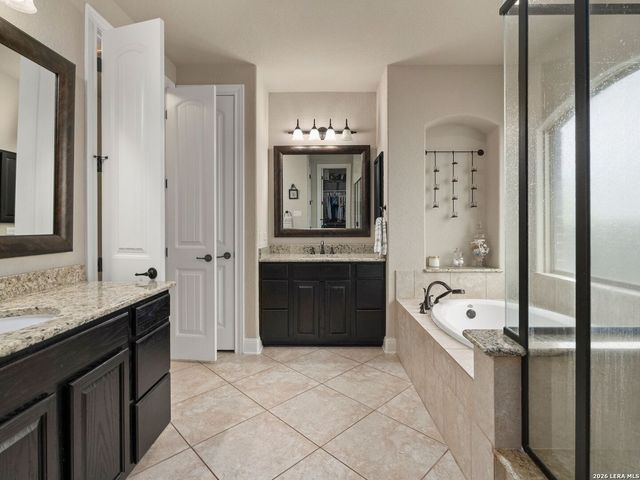 8926 Irving HL, Boerne, TX 78015