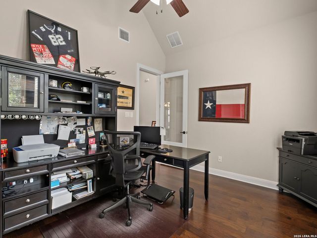 8926 Irving HL, Boerne, TX 78015