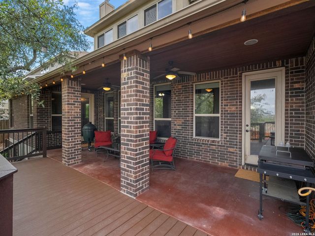 8926 Irving HL, Boerne, TX 78015