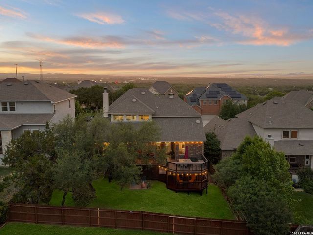 8926 Irving HL, Boerne, TX 78015